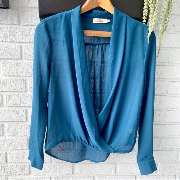 Elodie Anthropologie Drape Cross Front Styled Top - Picture 2 of 10